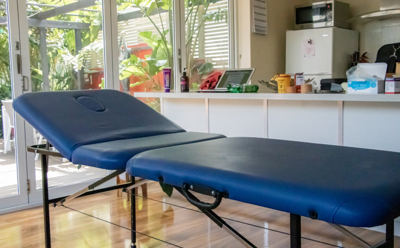 noble physiotherapy portable bench sm noble physiotherapy portable bench